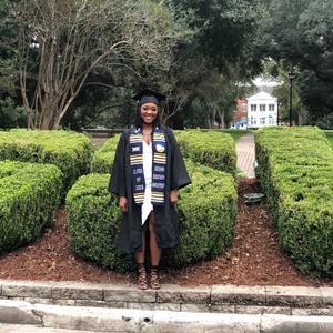 Meet your Posher, Ariana